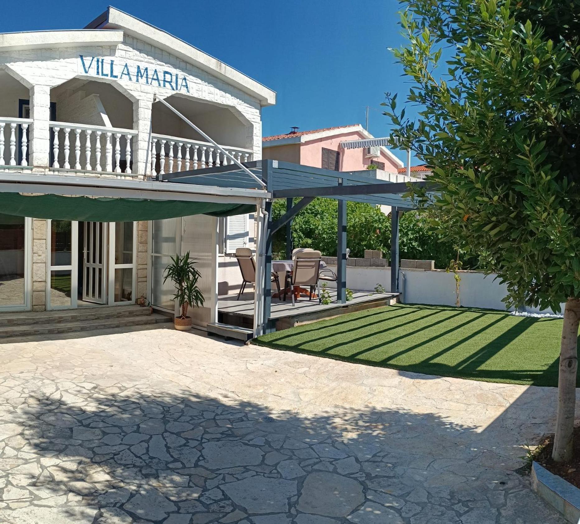 Vila Maria Vir Buitenkant foto