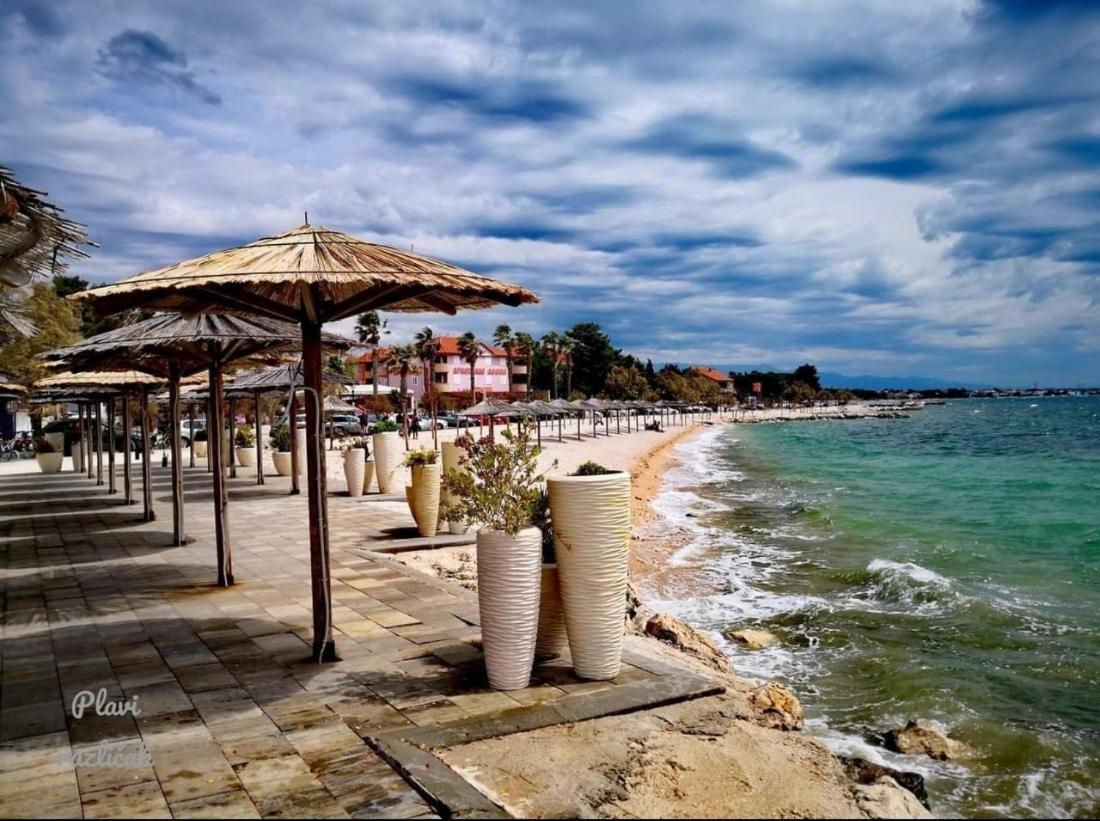 Vila Maria Vir Buitenkant foto